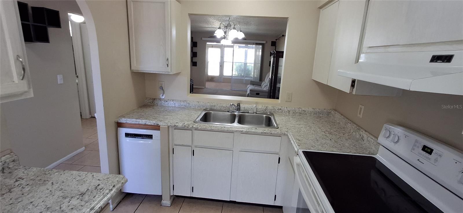 4737 LAKE VILLA DR — photo 11