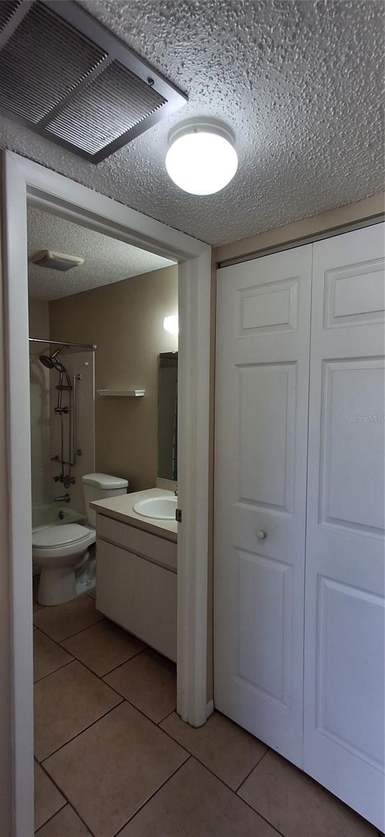 4737 LAKE VILLA DR — photo 23