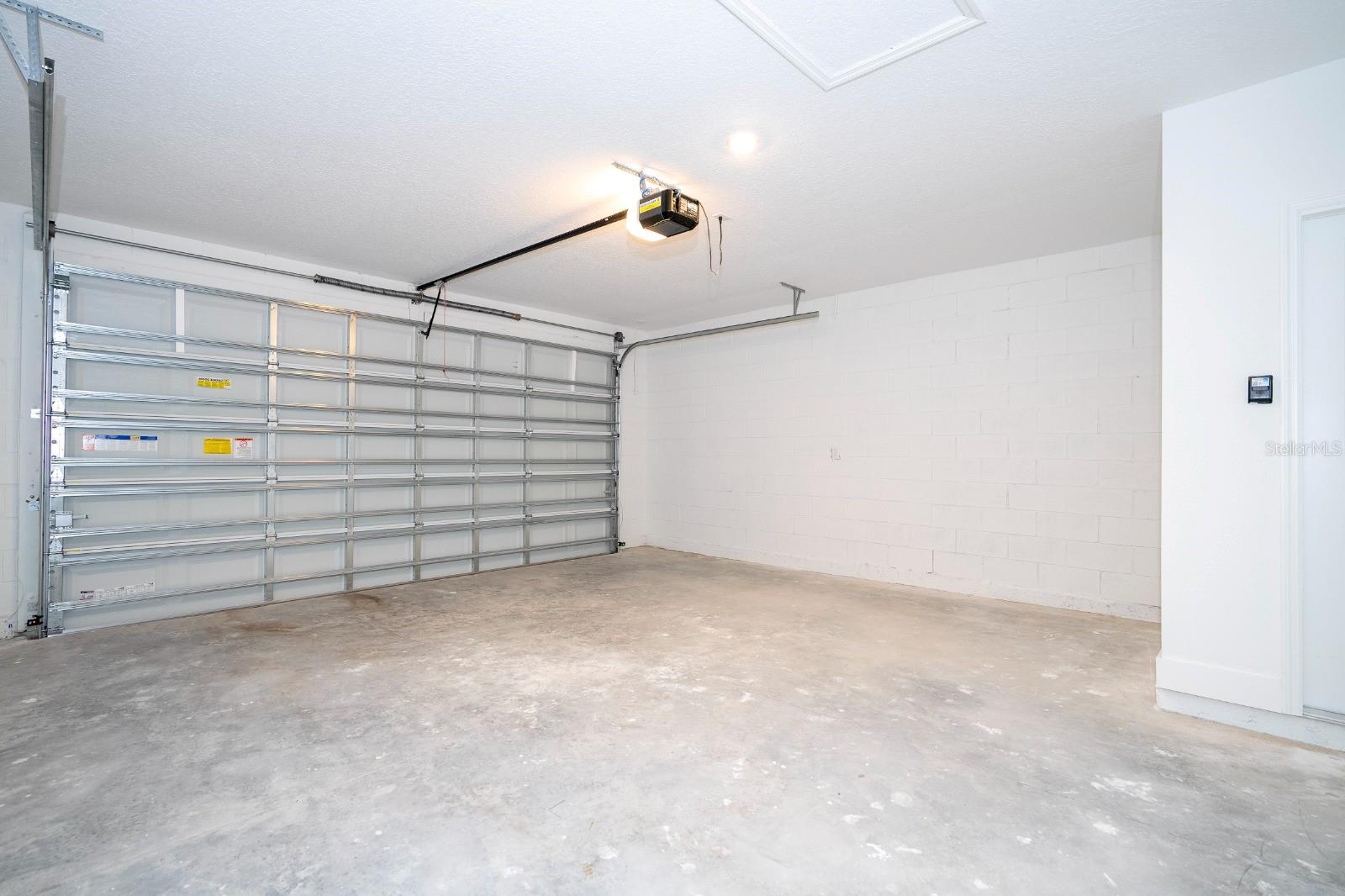 1129 EDINBURGH ST — photo 44