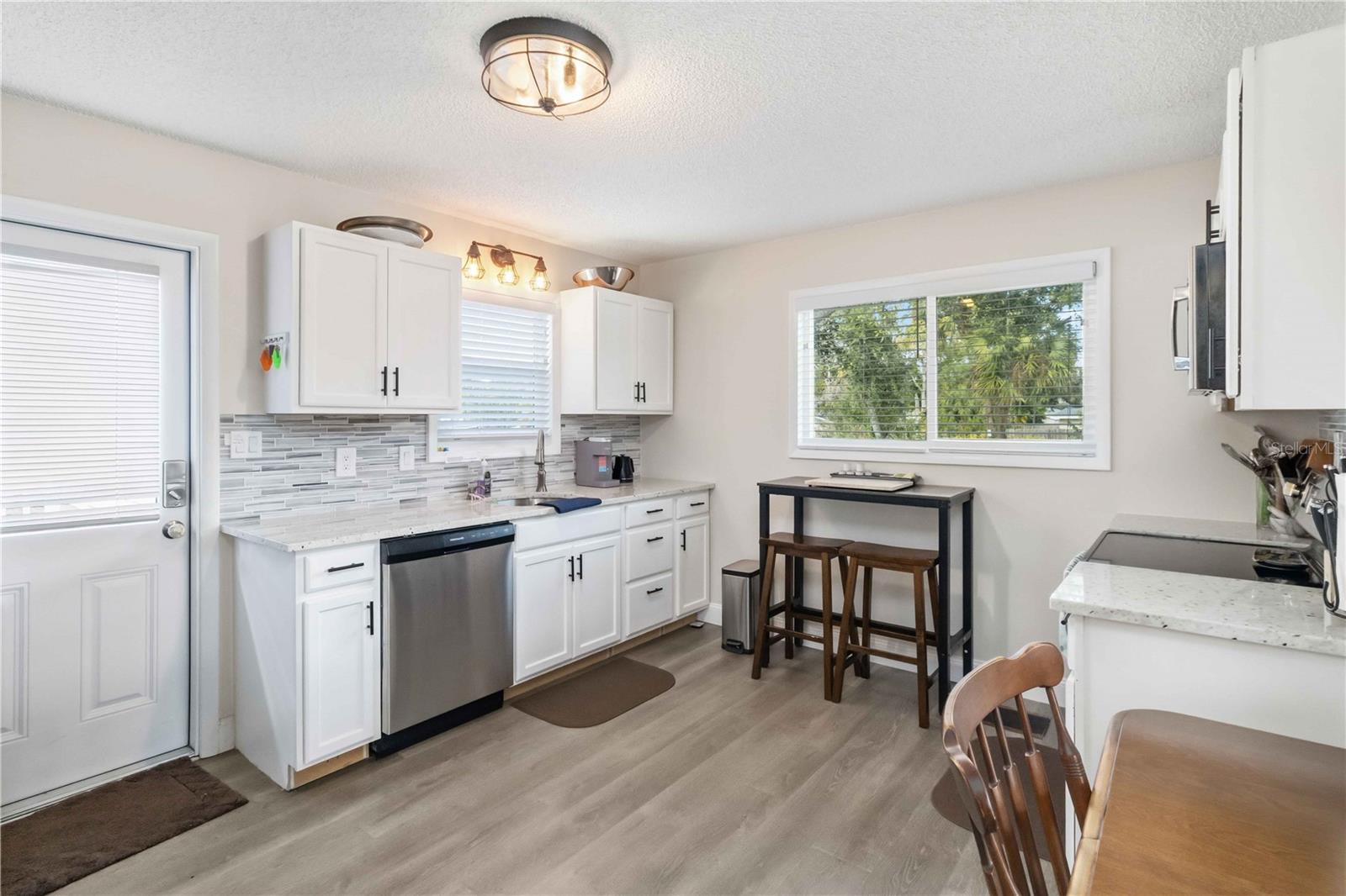 603 CHURCH ST — photo 10