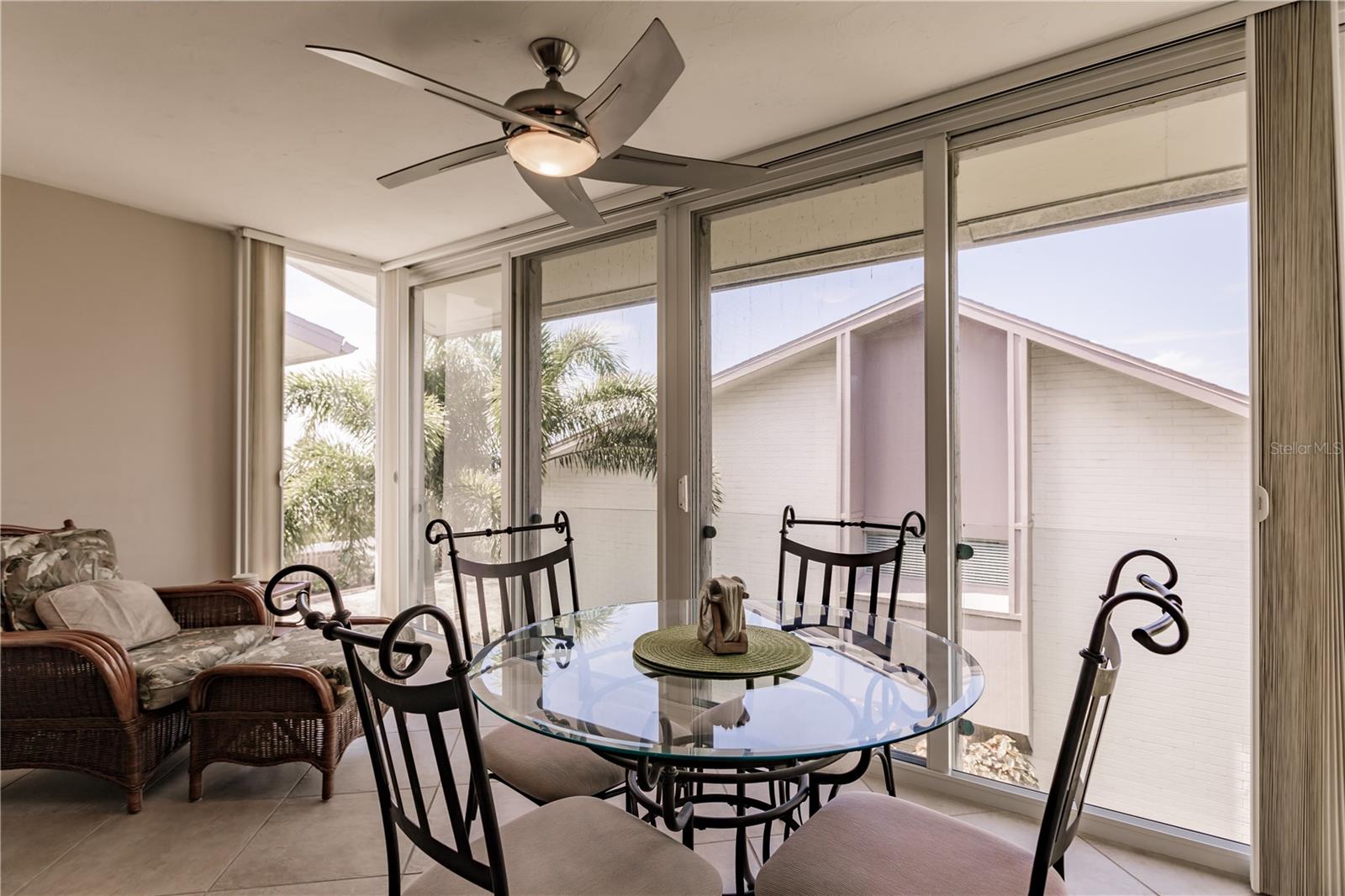 6052 W PEPPERTREE WAY #235B — photo 2