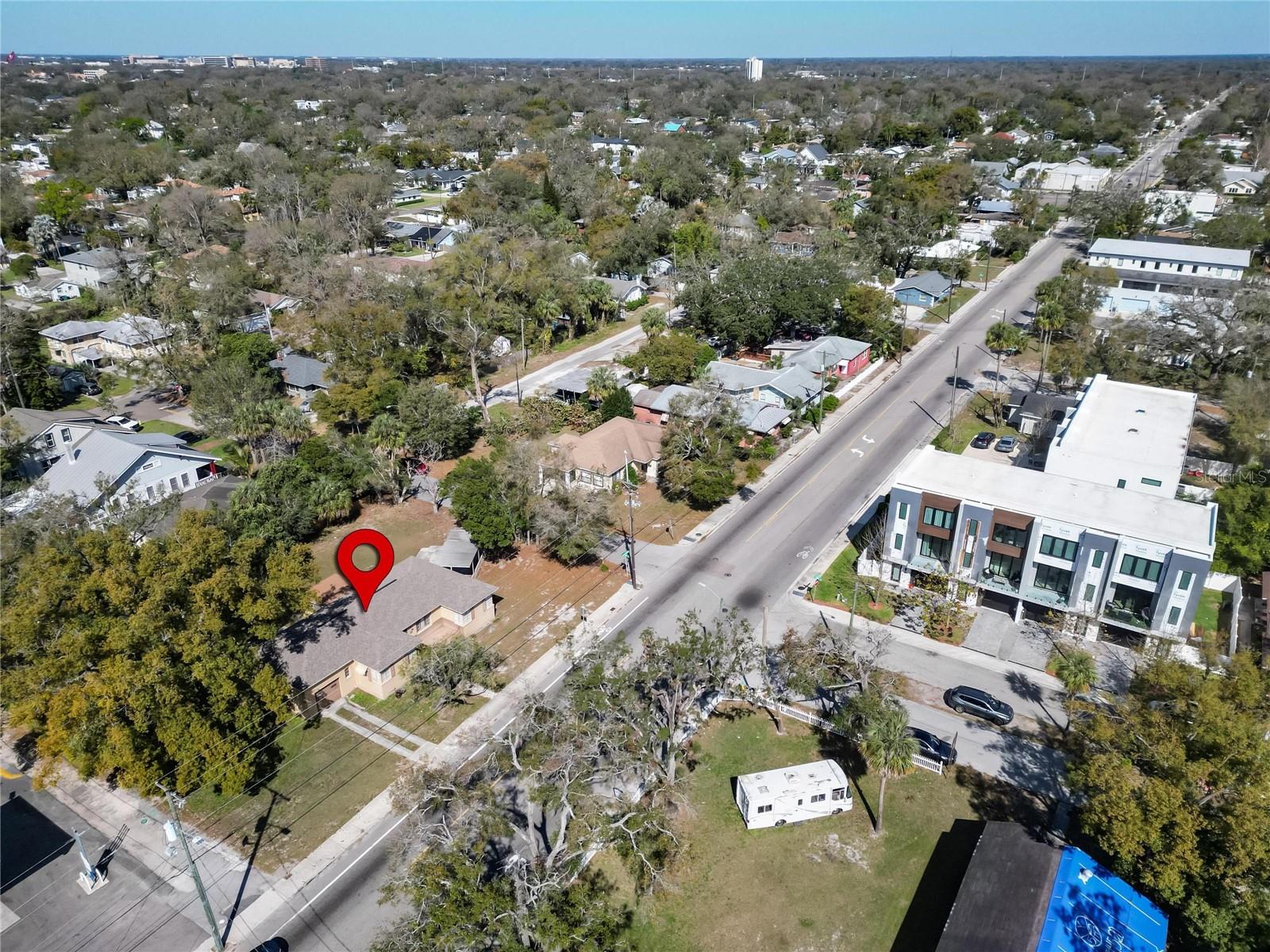 2606 N BOULEVARD — photo 35