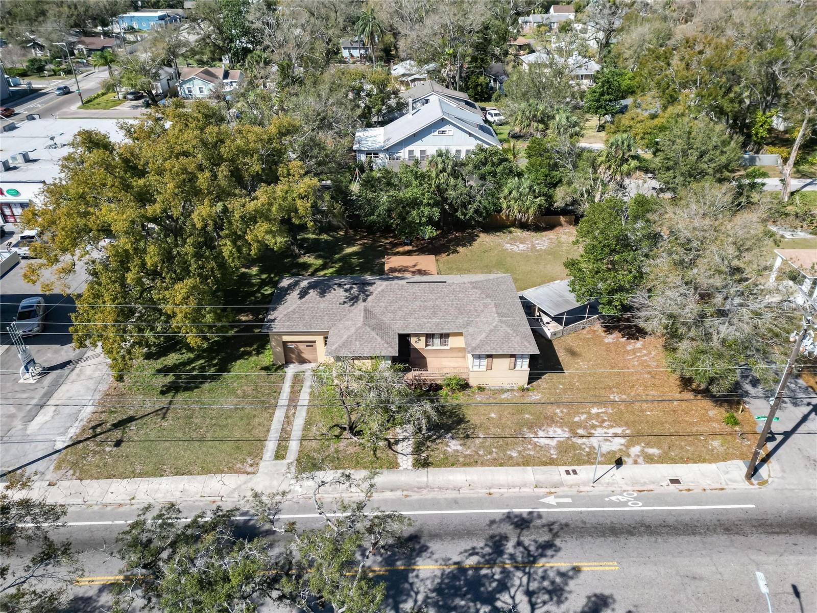 2606 N BOULEVARD — photo 39