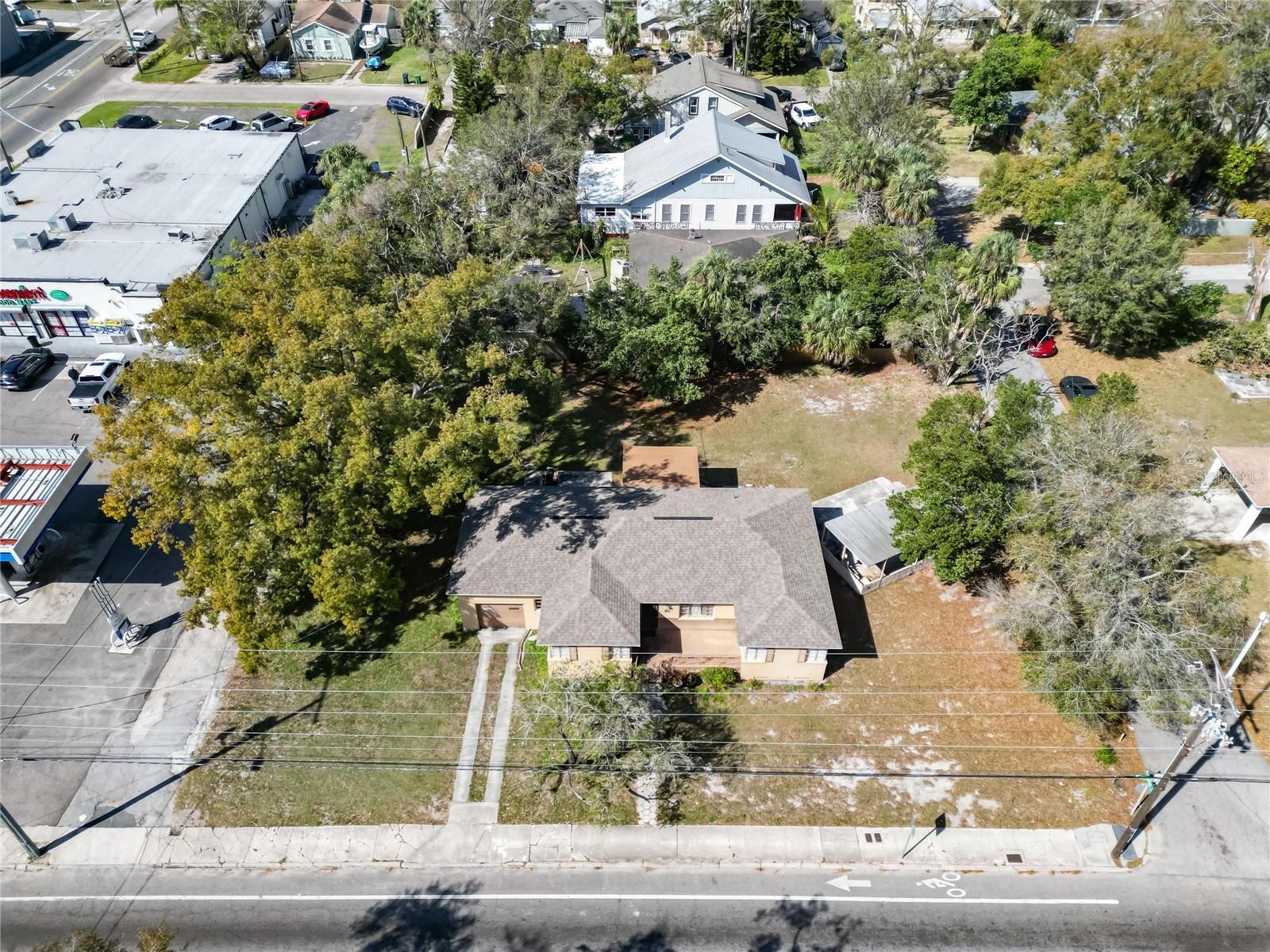 2606 N BOULEVARD — photo 38