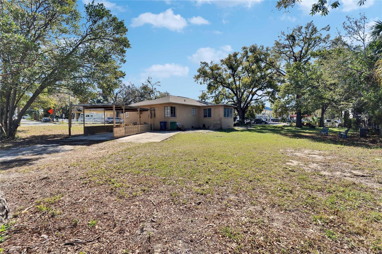 2606 N BOULEVARD — photo 3