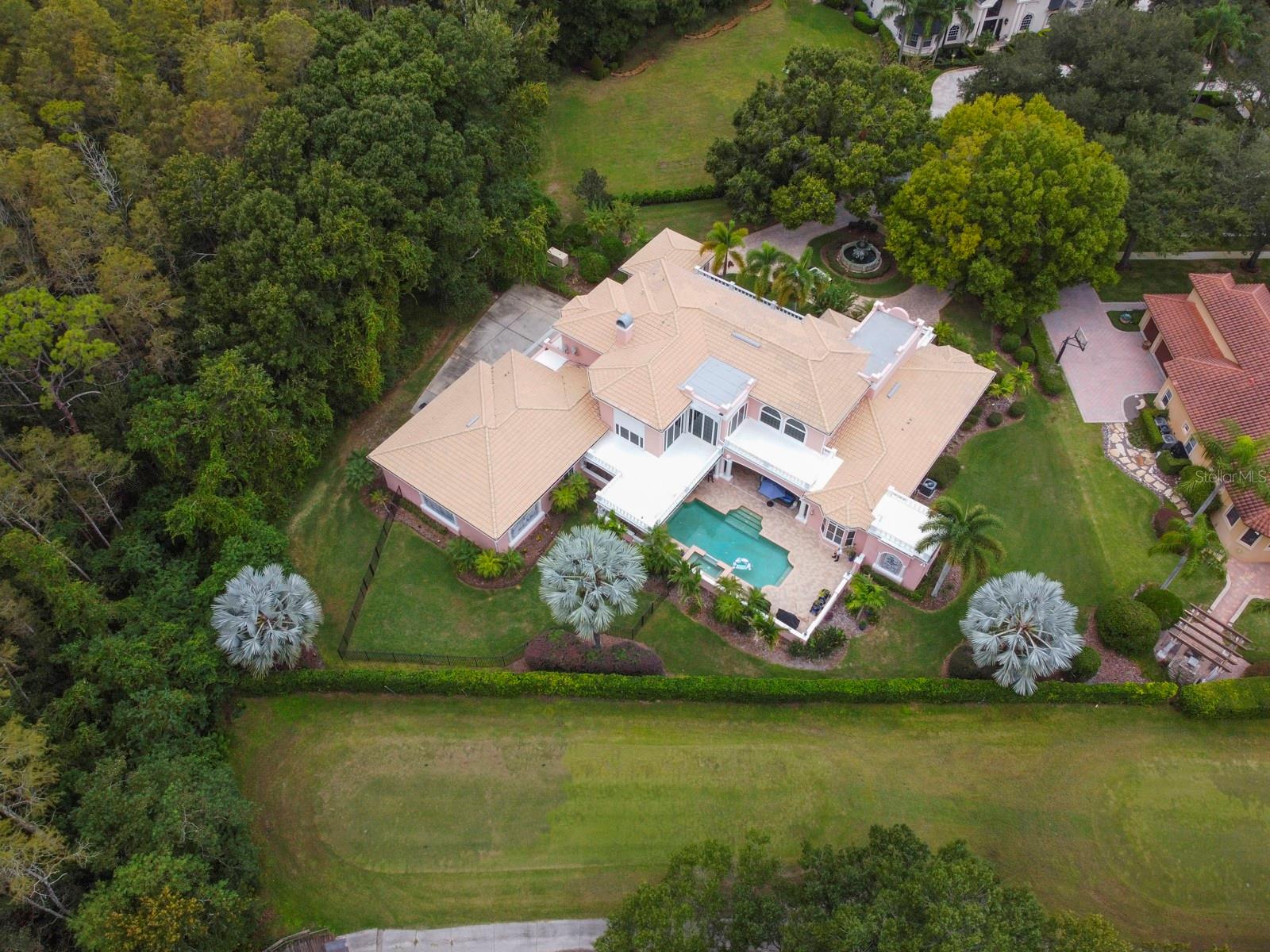 543 ISLEWORTH CLOSE — photo 39