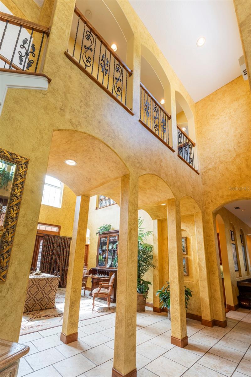 543 ISLEWORTH CLOSE — photo 9