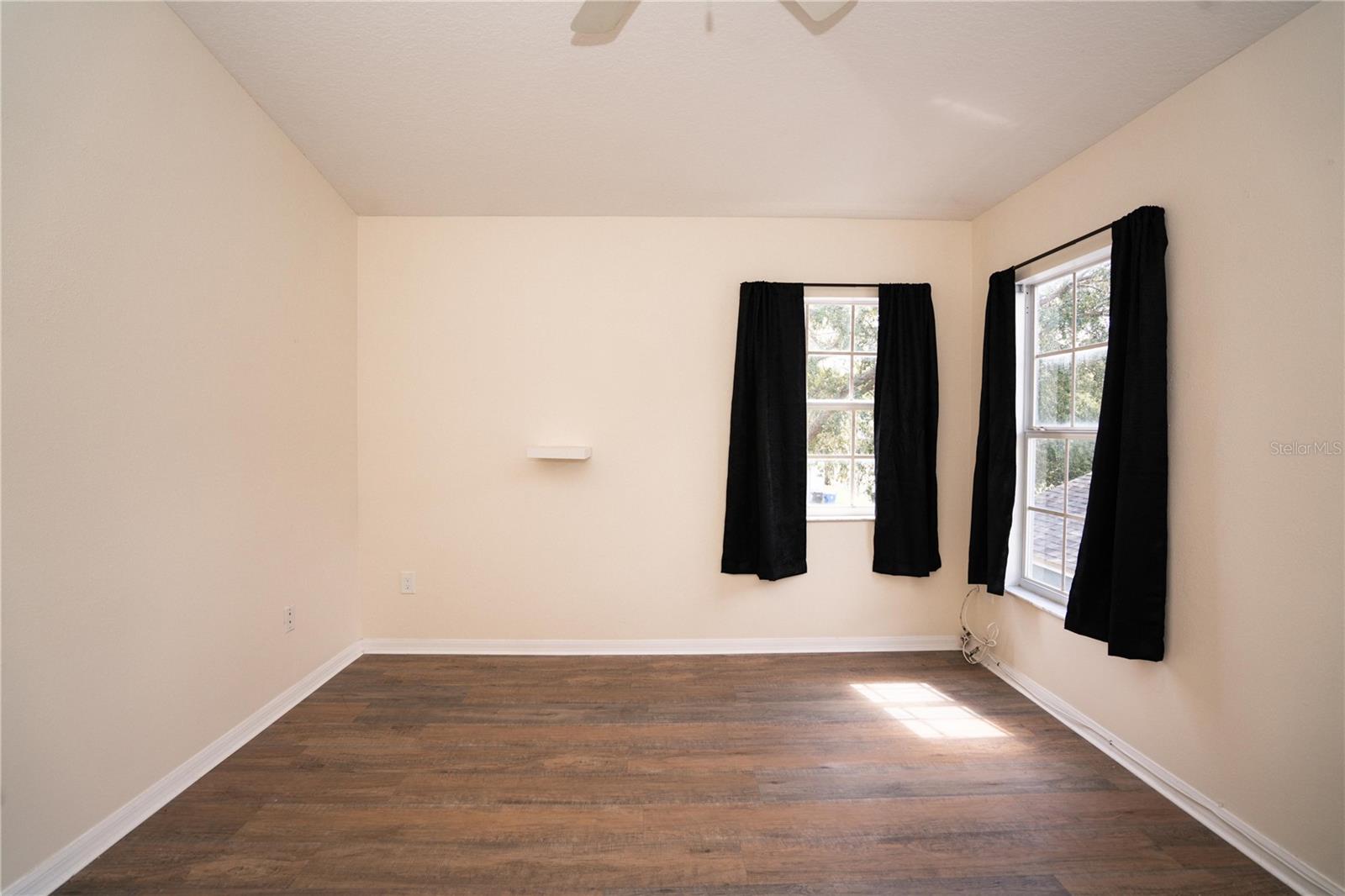 10468 BLACKMORE DR — photo 28