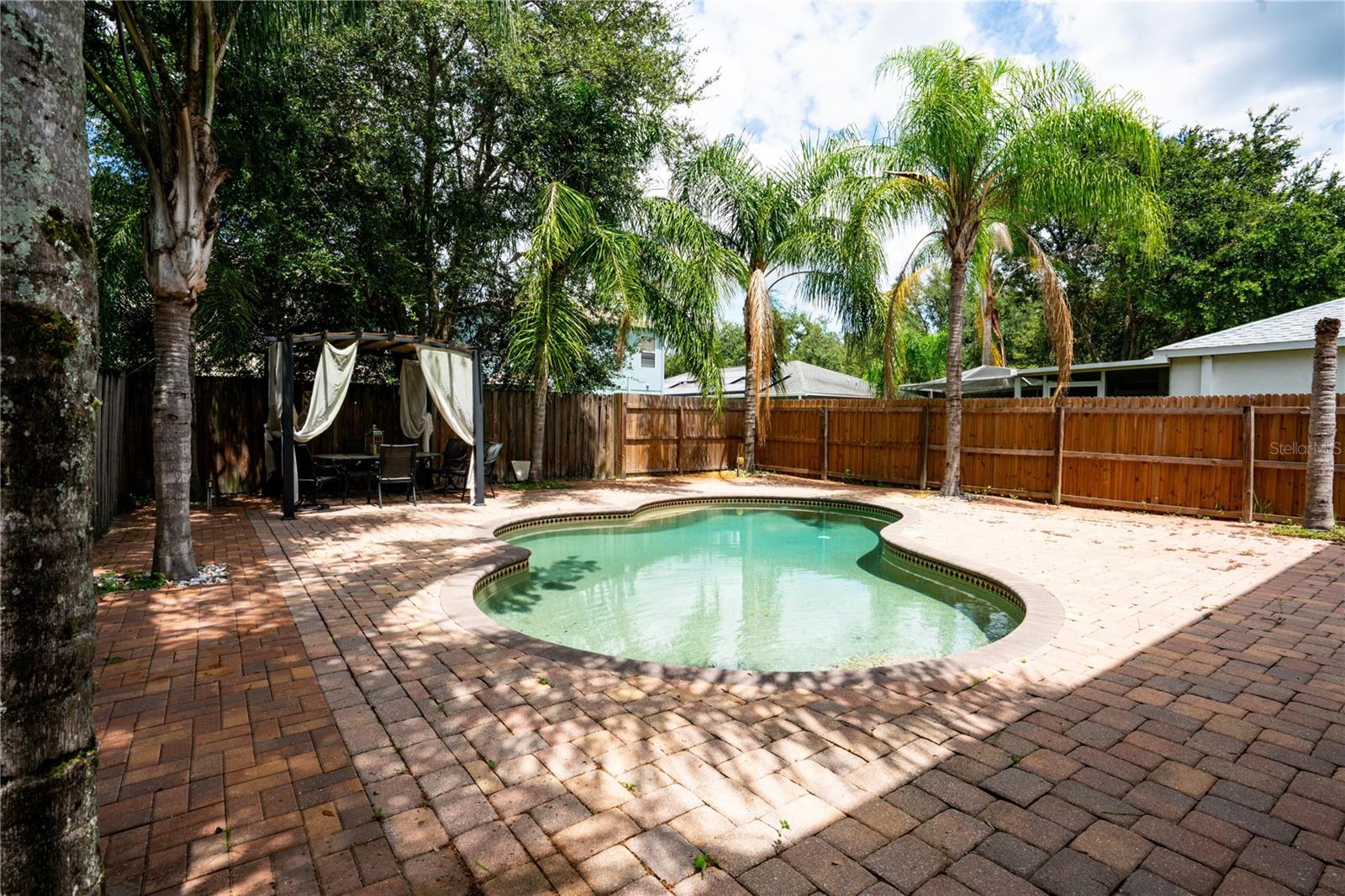 10468 BLACKMORE DR — photo 10