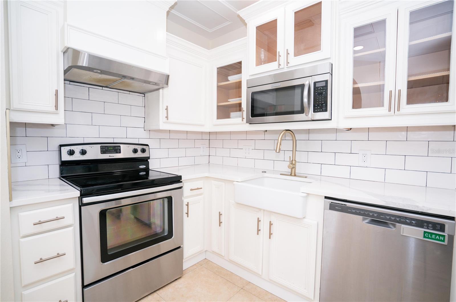 10468 BLACKMORE DR — photo 18