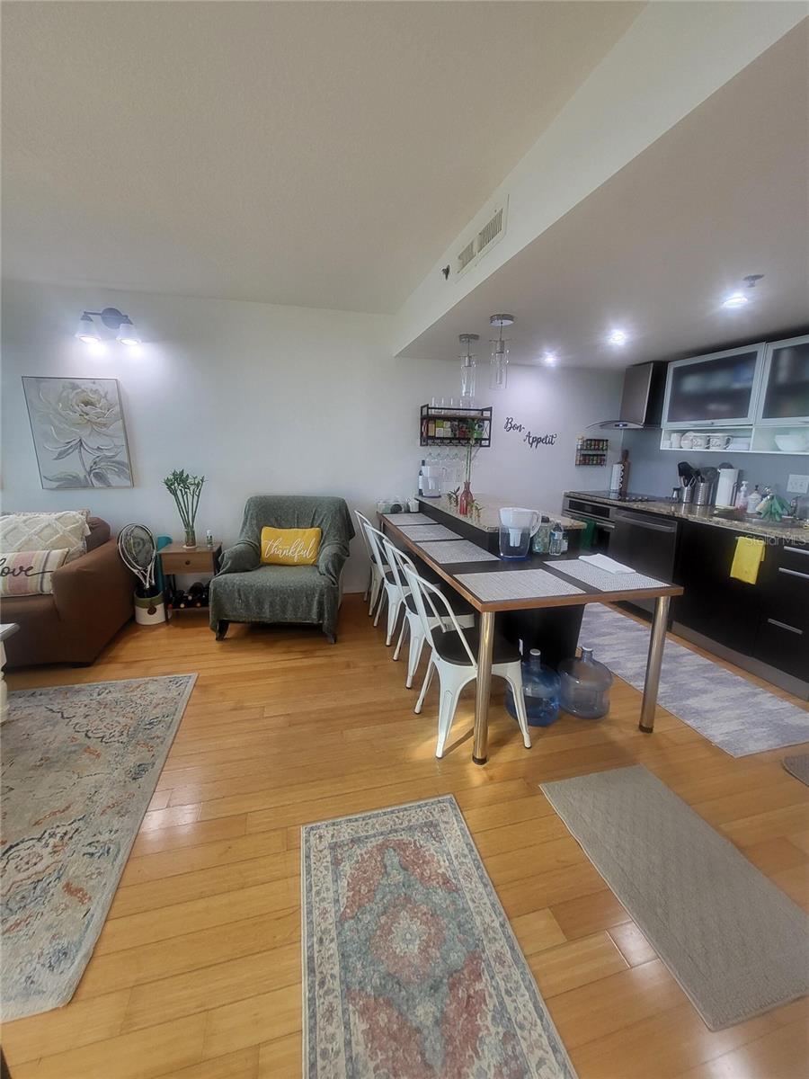 701 S MADISON AVE #414 — photo 24