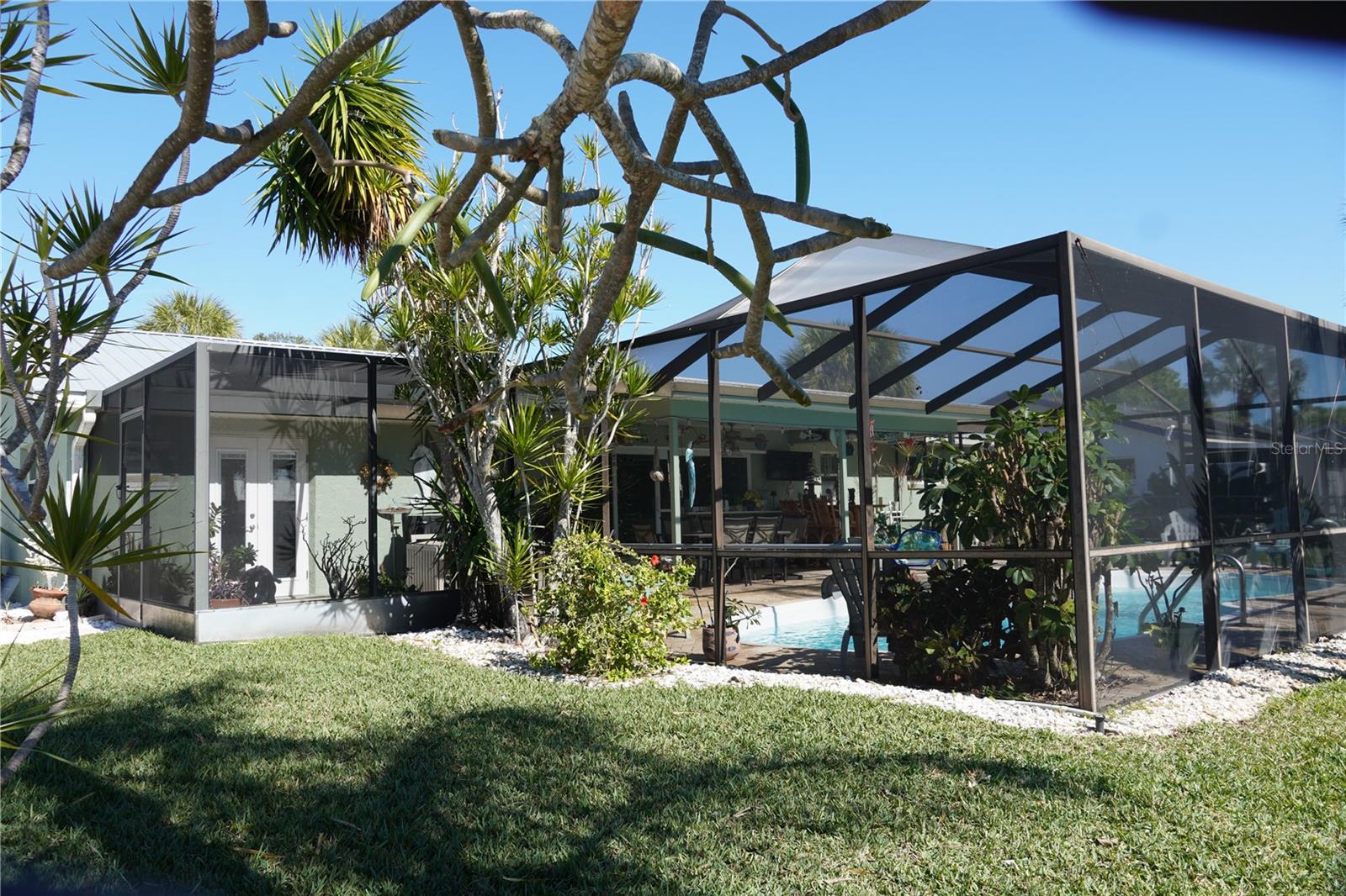 908 SAGO PALM WAY — photo 11