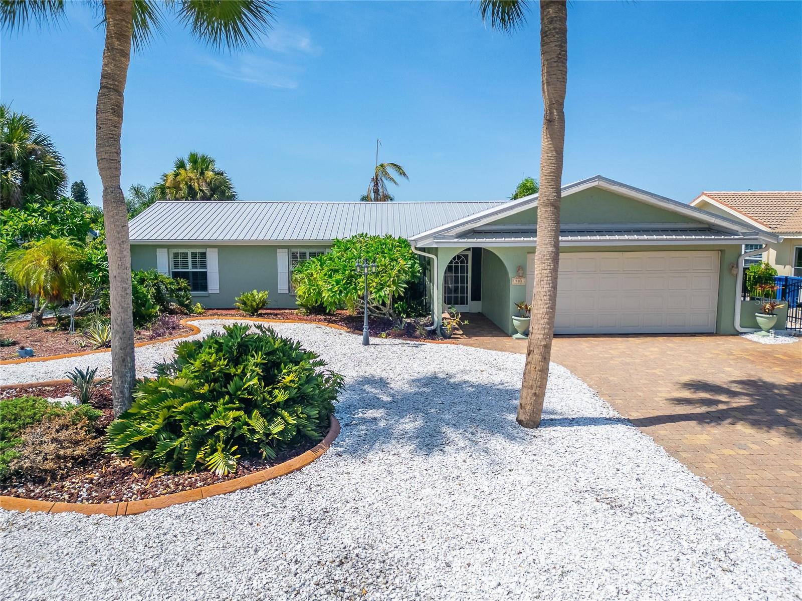 908 SAGO PALM WAY — photo 8
