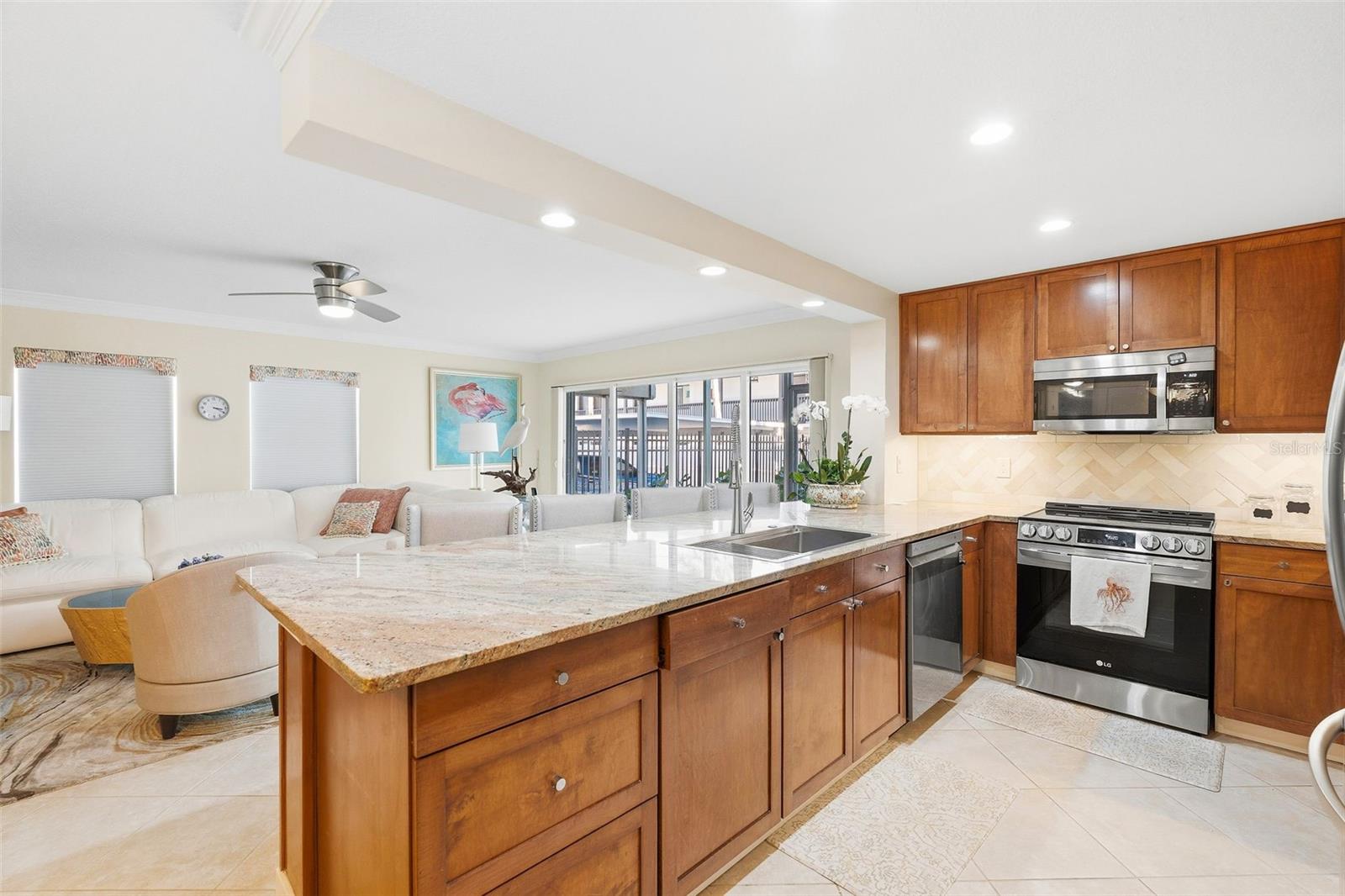 800 BENJAMIN FRANKLIN DR #110 — photo 5