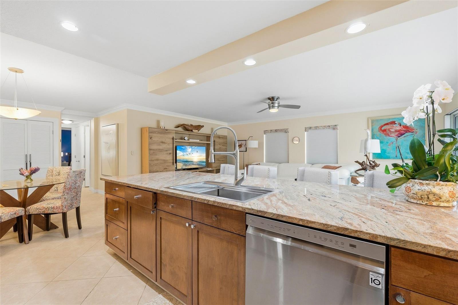 800 BENJAMIN FRANKLIN DR #110 — photo 6