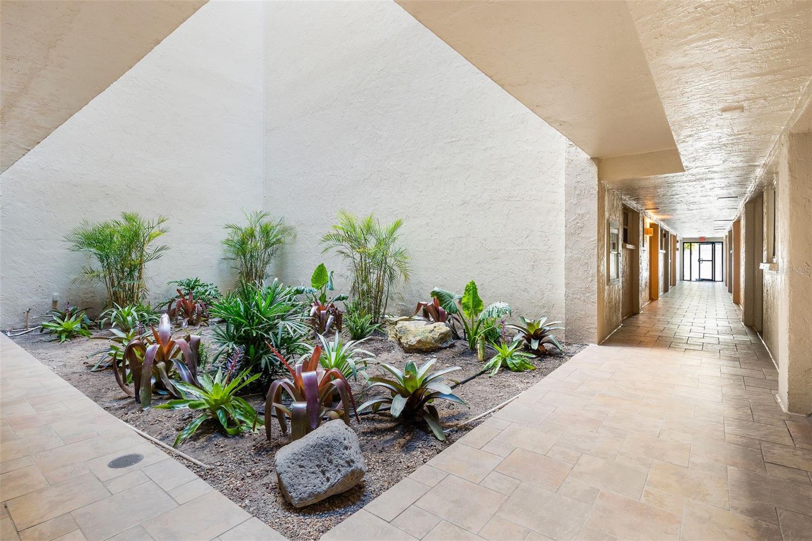 800 BENJAMIN FRANKLIN DR #110 — photo 26