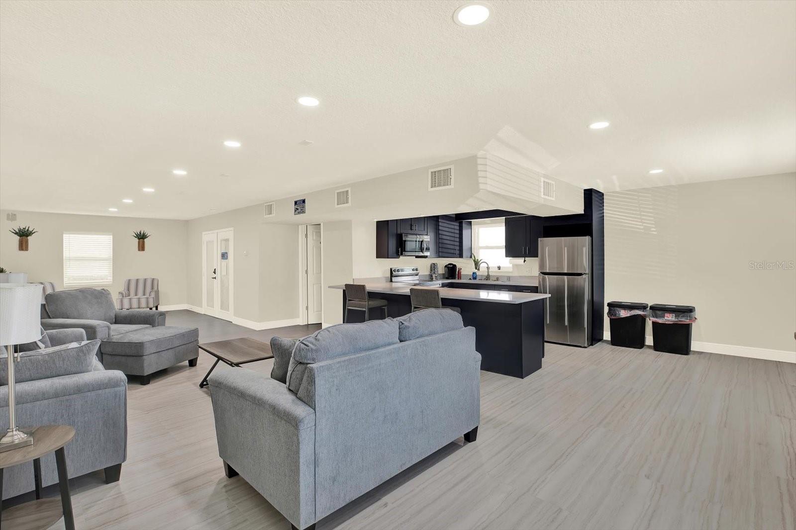 9125 TUDOR DR #D109 — photo 32