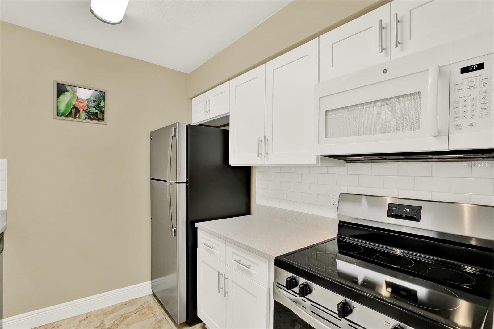 9125 TUDOR DR #D109 — photo 7