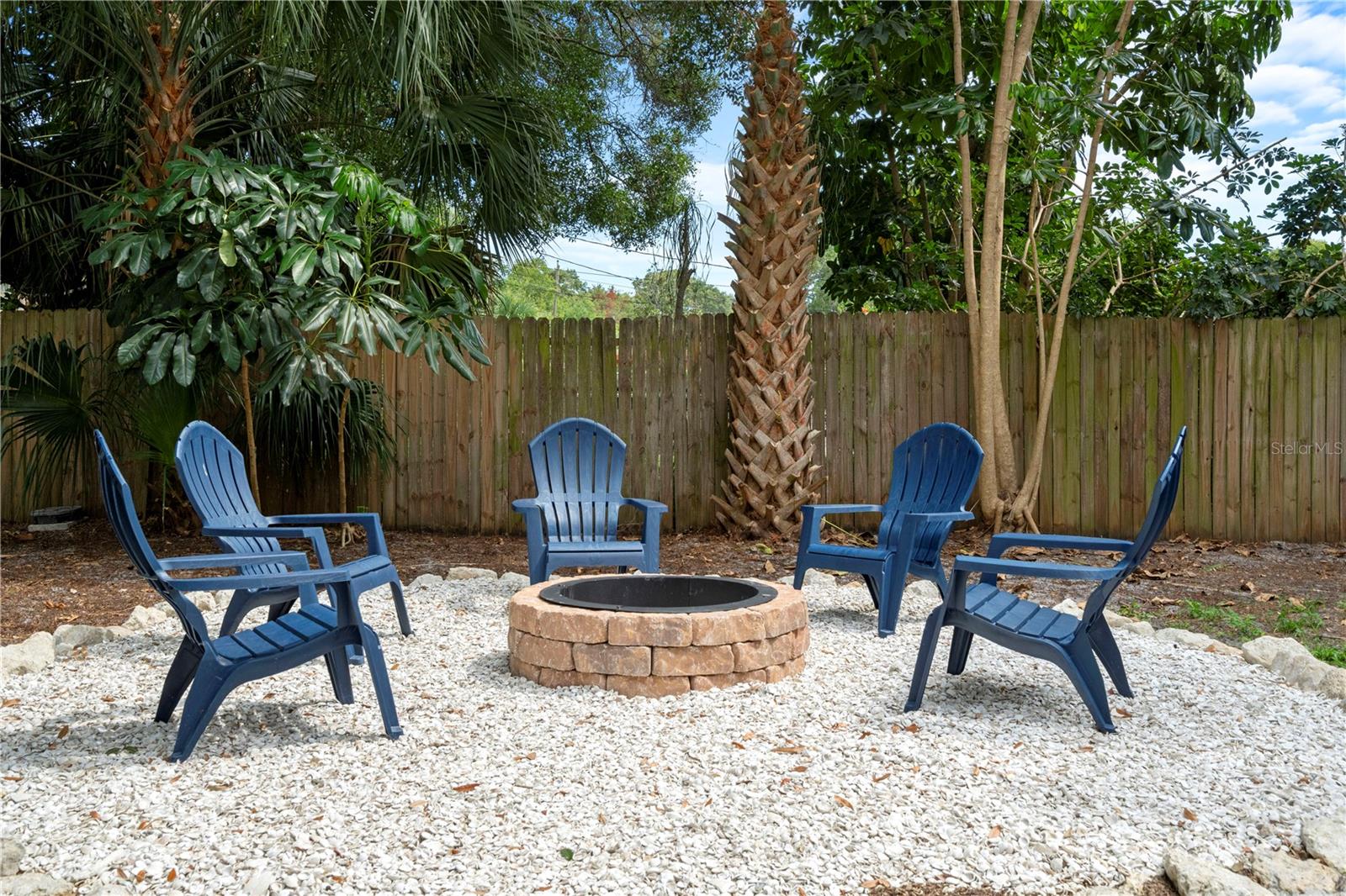 341 WERTZ DR — photo 32