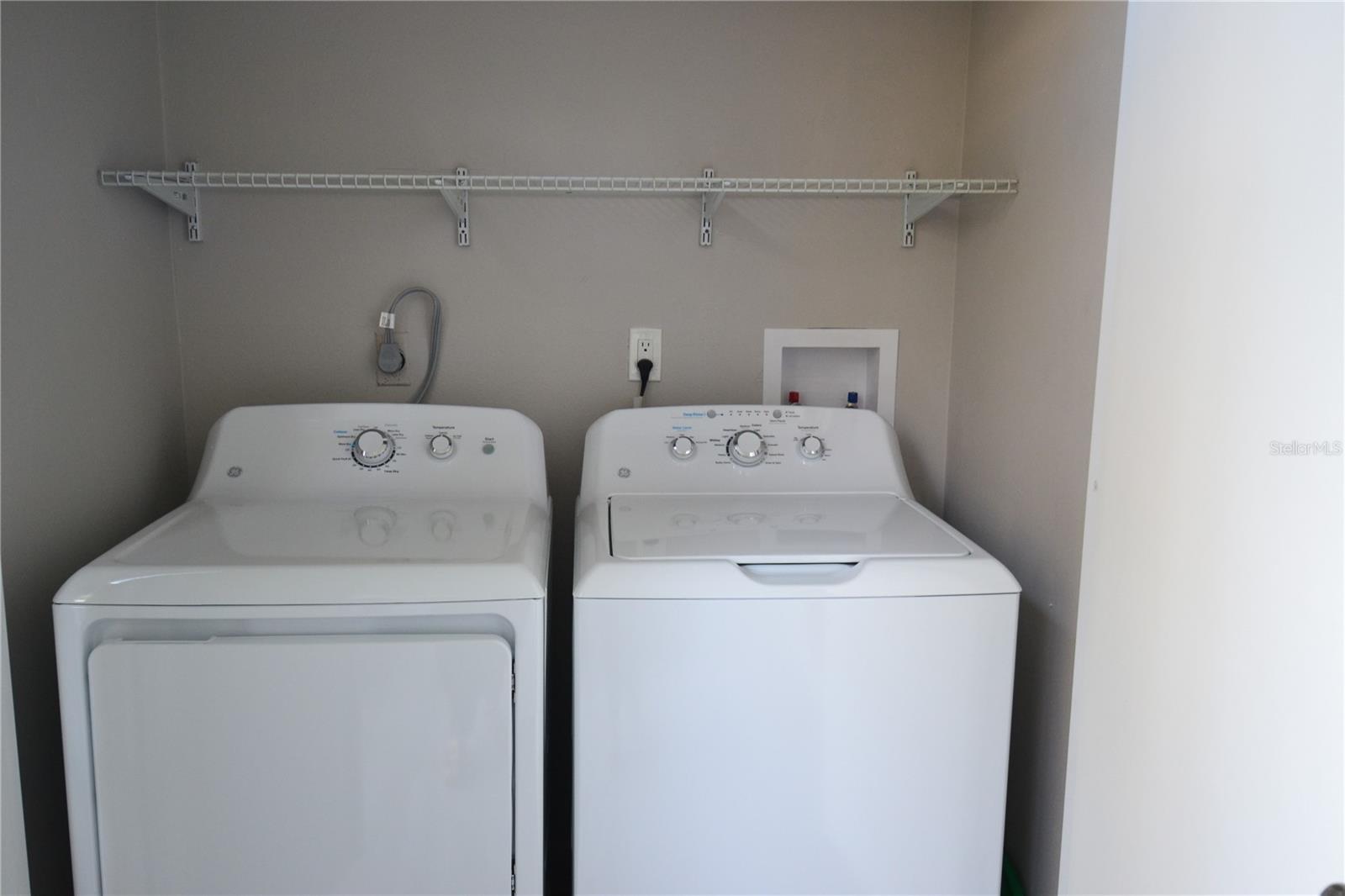 135 W CYPRESS CT — photo 19