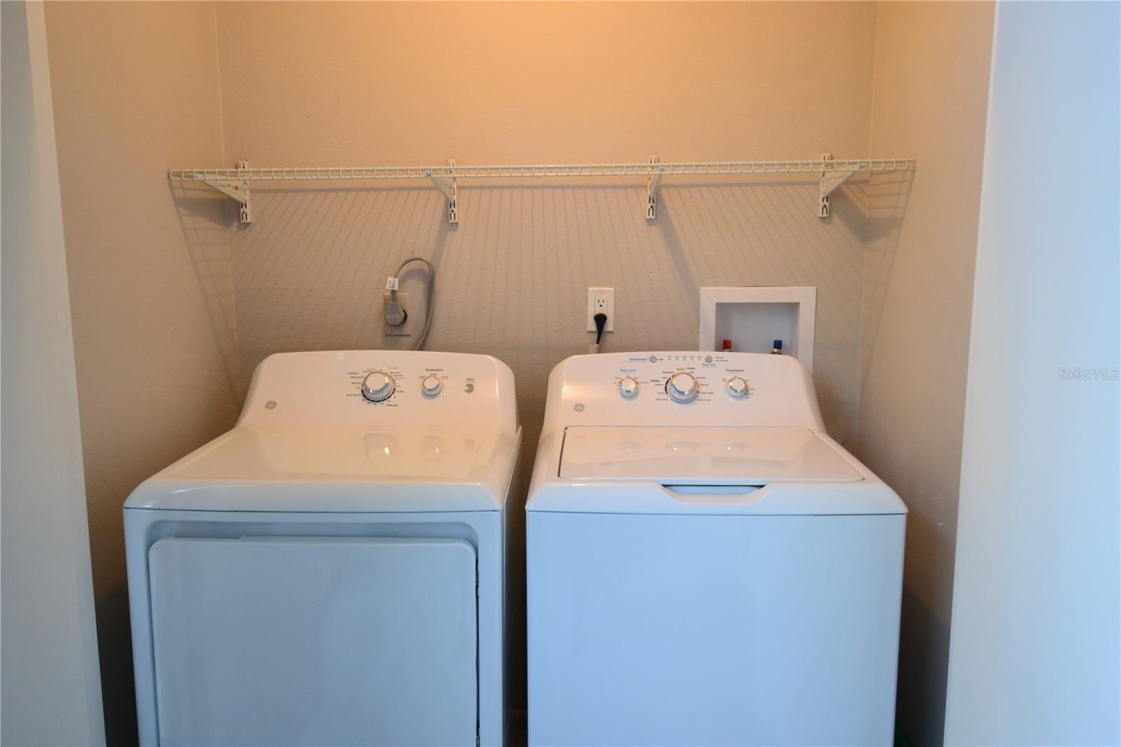 135 W CYPRESS CT — photo 20