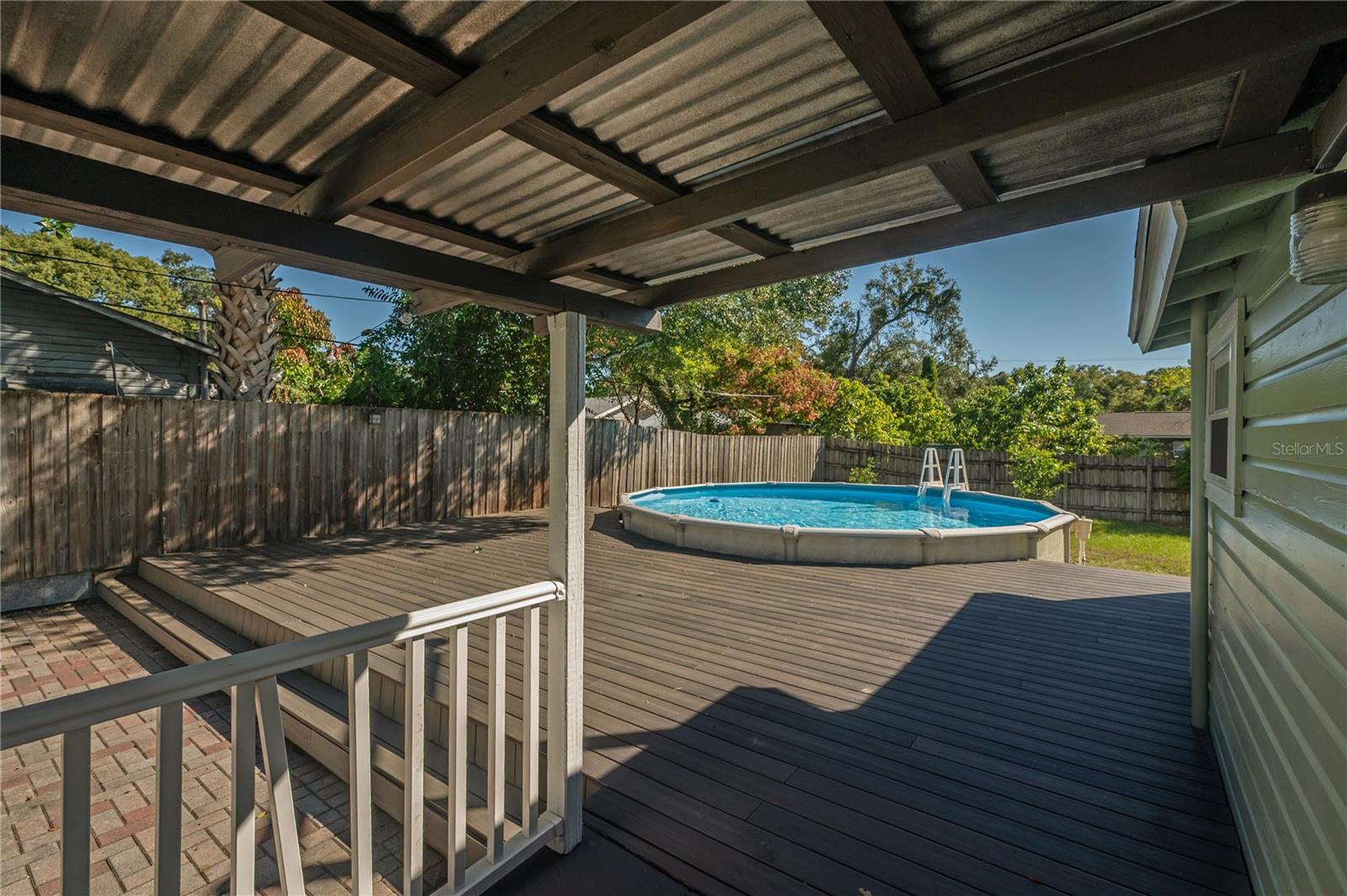 1404 E CAYUGA ST — photo 36