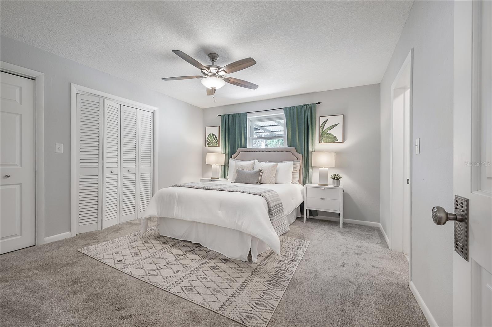 1404 E CAYUGA ST — photo 31