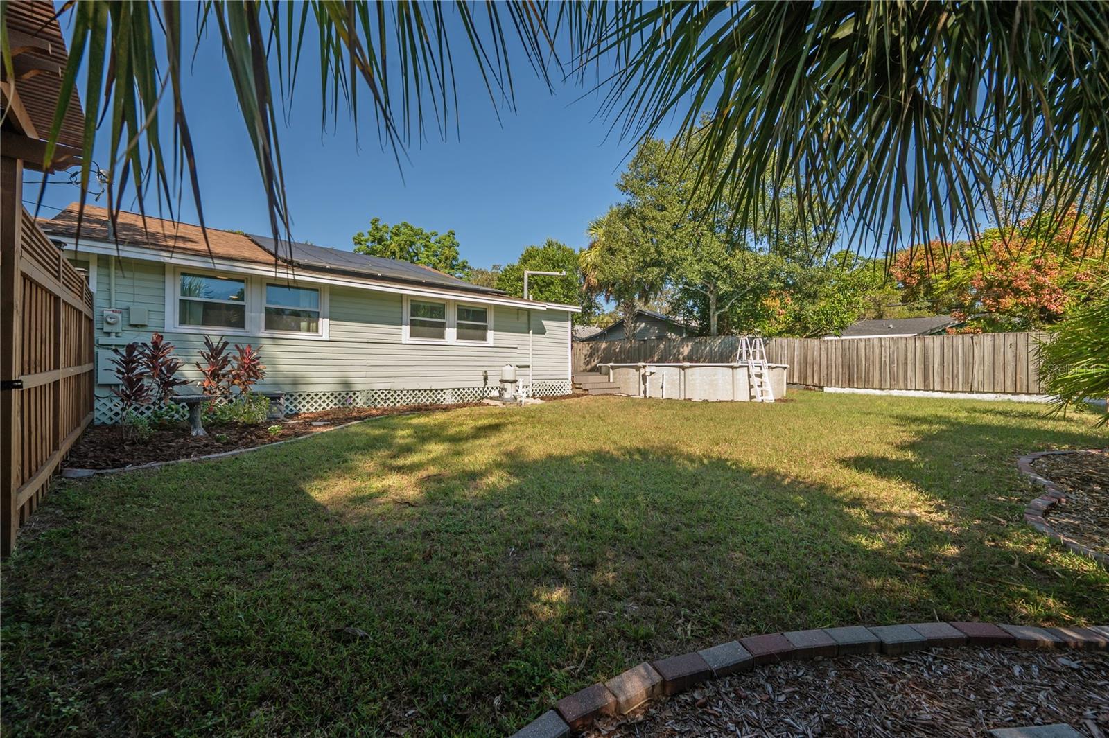 1404 E CAYUGA ST — photo 44