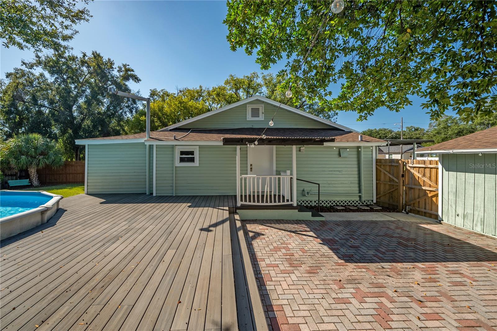 1404 E CAYUGA ST — photo 41