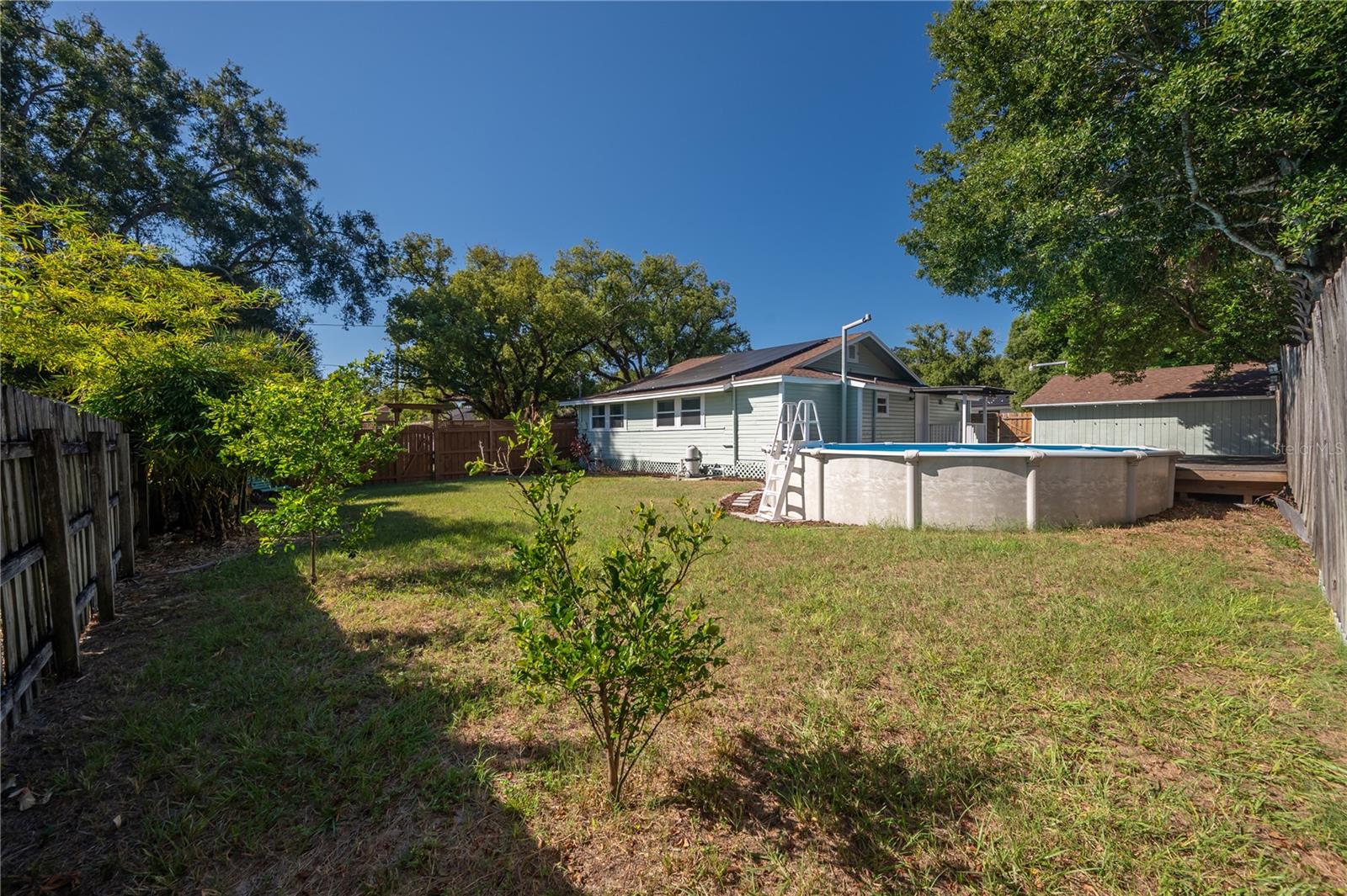 1404 E CAYUGA ST — photo 45