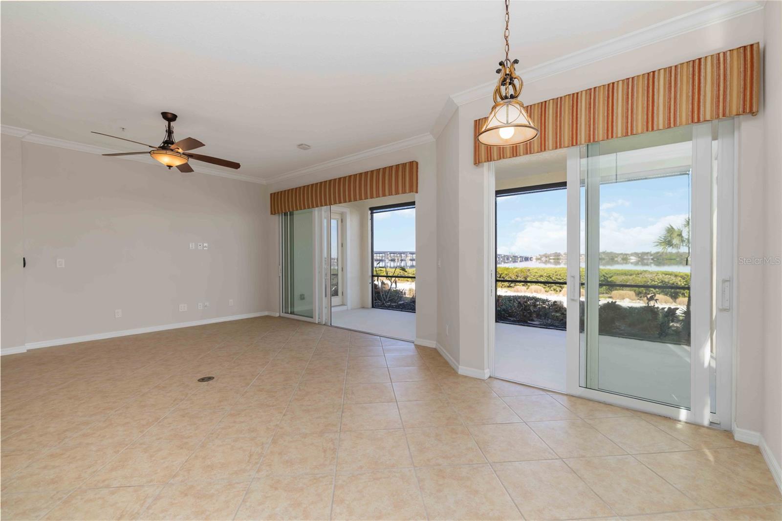 1264 RIVERSCAPE ST #B — photo 15