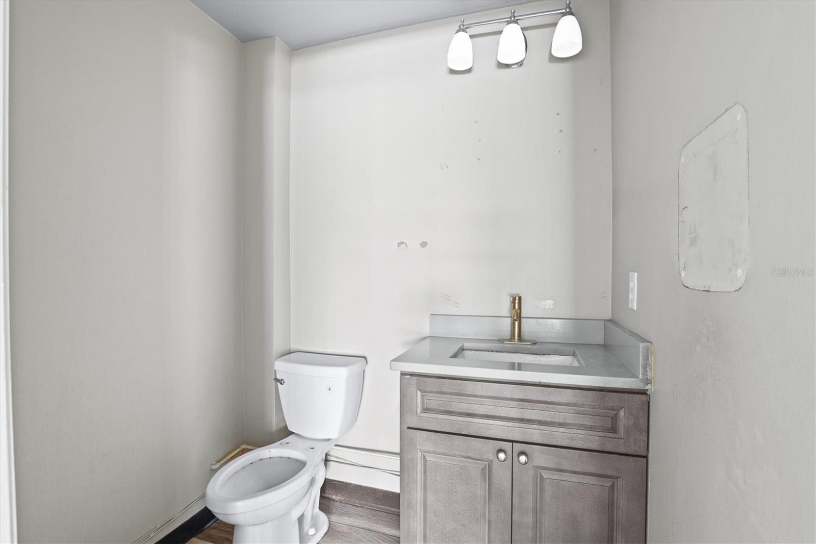 102 PIERCE CHRISTIE DR — photo 13