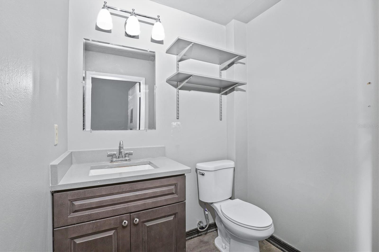 102 PIERCE CHRISTIE DR — photo 10