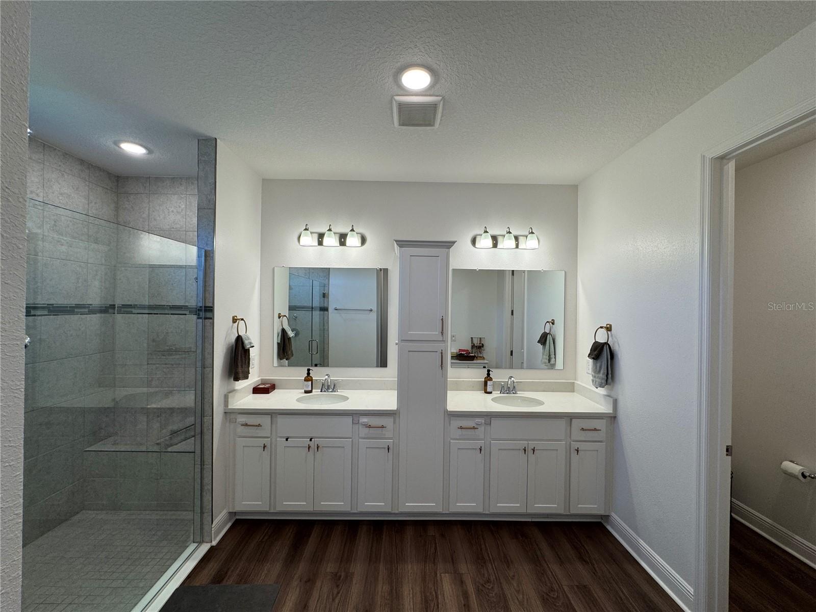 10190 DOLPHIN GULL CIR — photo 25