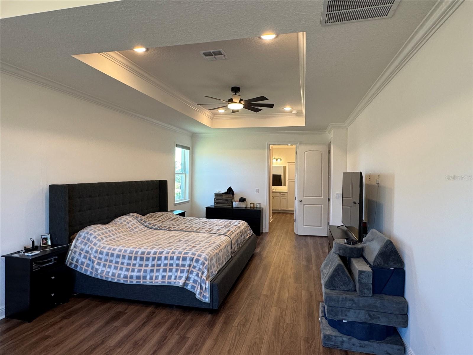 10190 DOLPHIN GULL CIR — photo 23