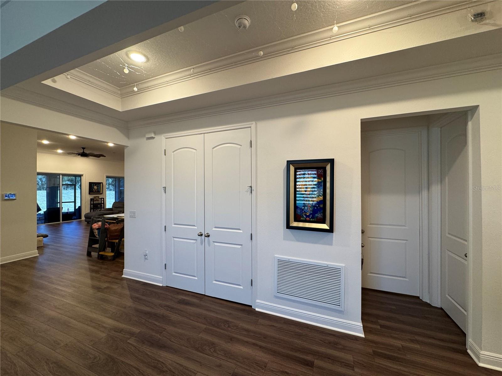 10190 DOLPHIN GULL CIR — photo 10