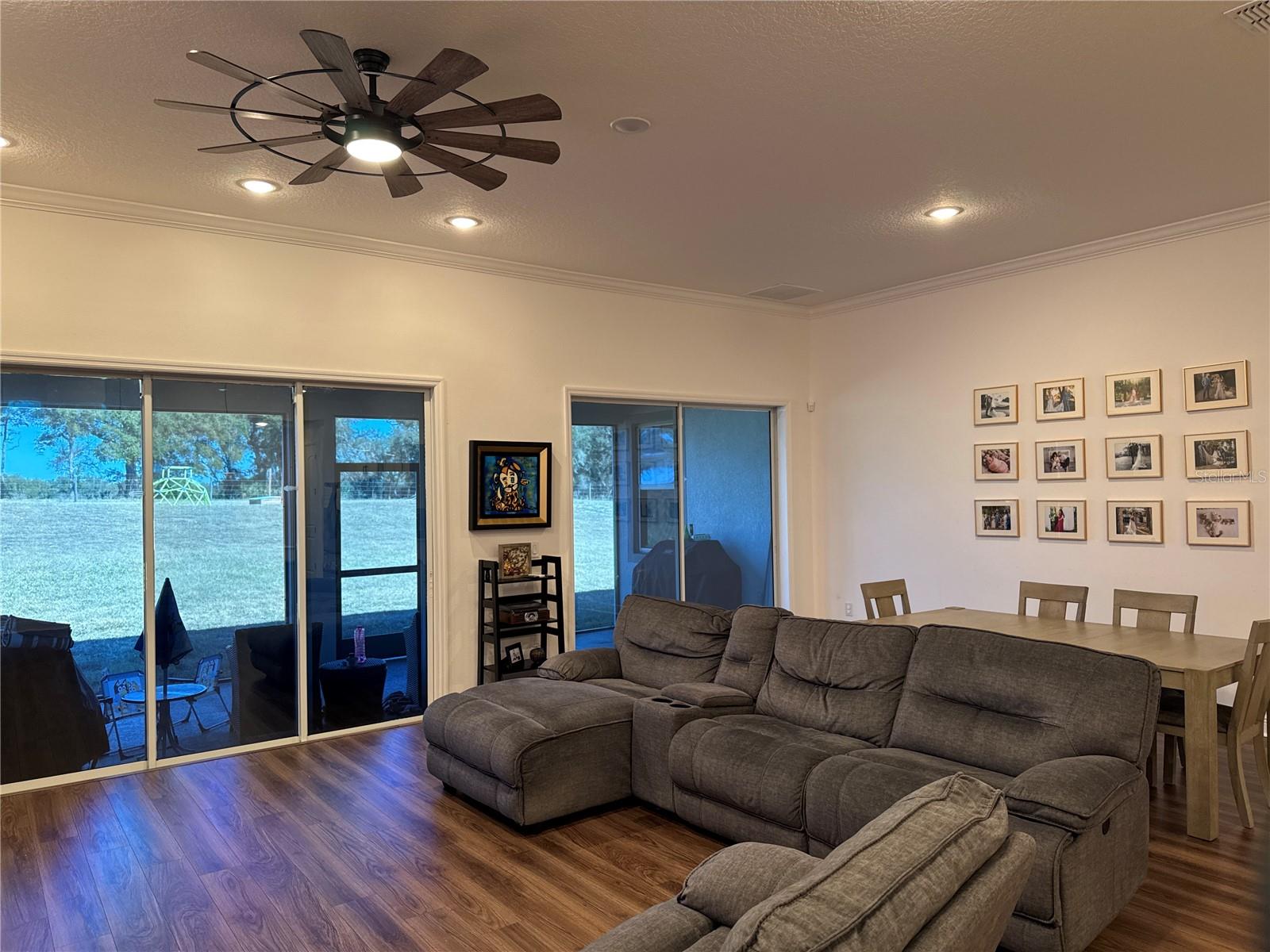 10190 DOLPHIN GULL CIR — photo 19