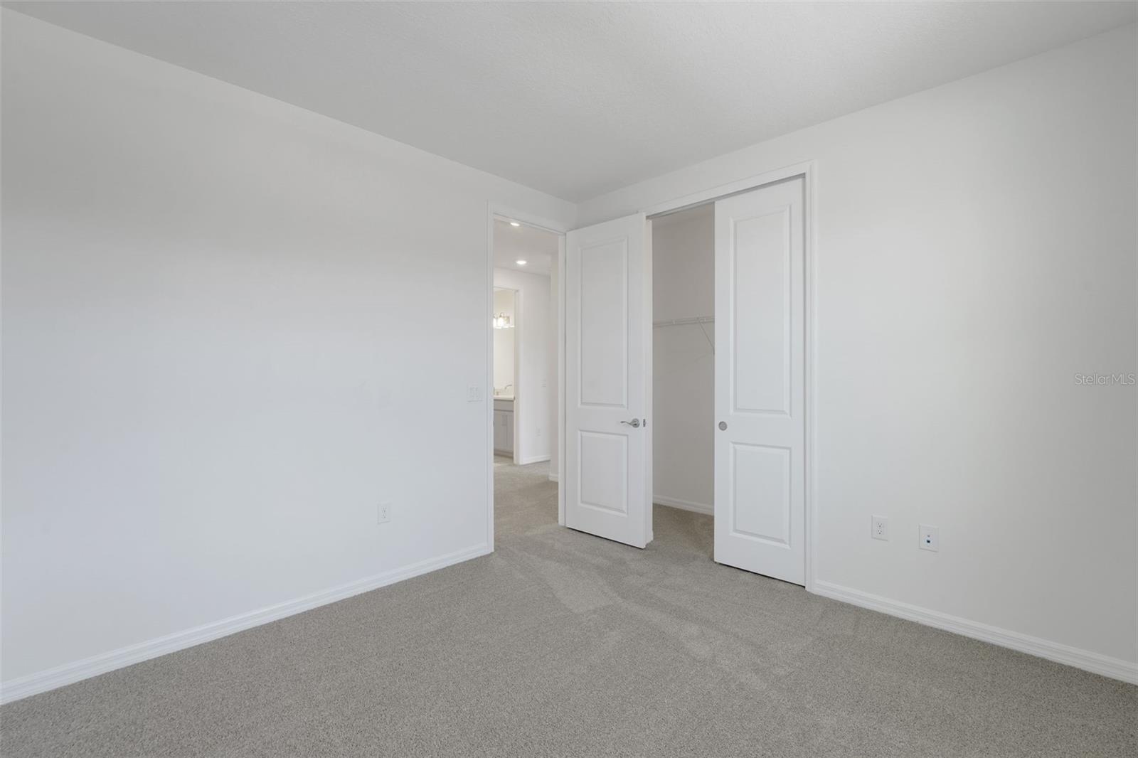 17417 VALLEYWOOD PKWY — photo 42