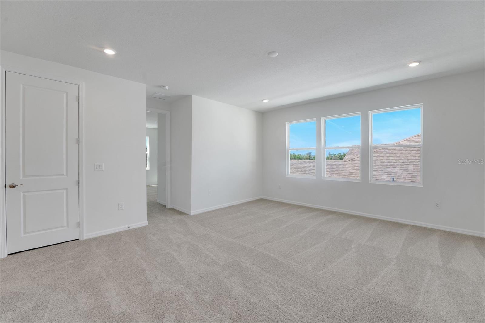 17417 VALLEYWOOD PKWY — photo 33