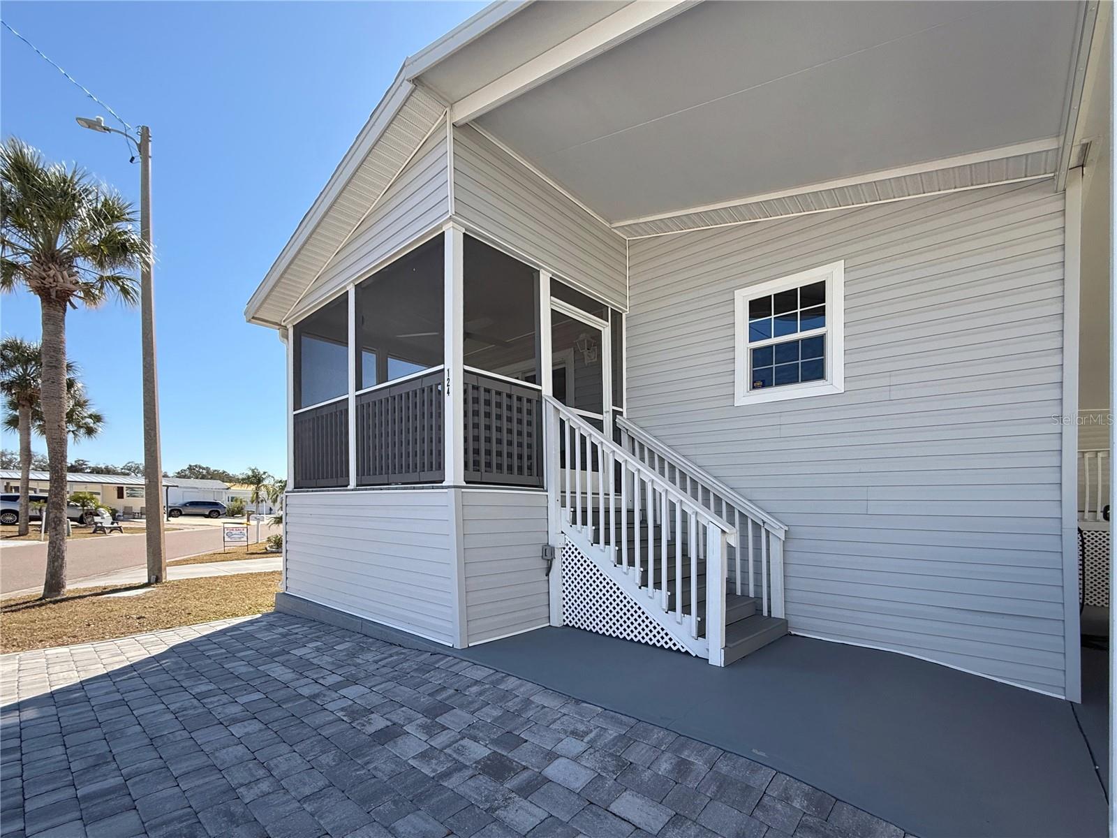 124 E SAINT ANNES CIR — photo 17