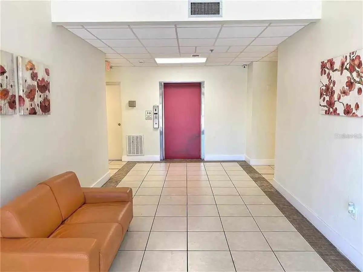 701 S MADISON AVE #106 — photo 17