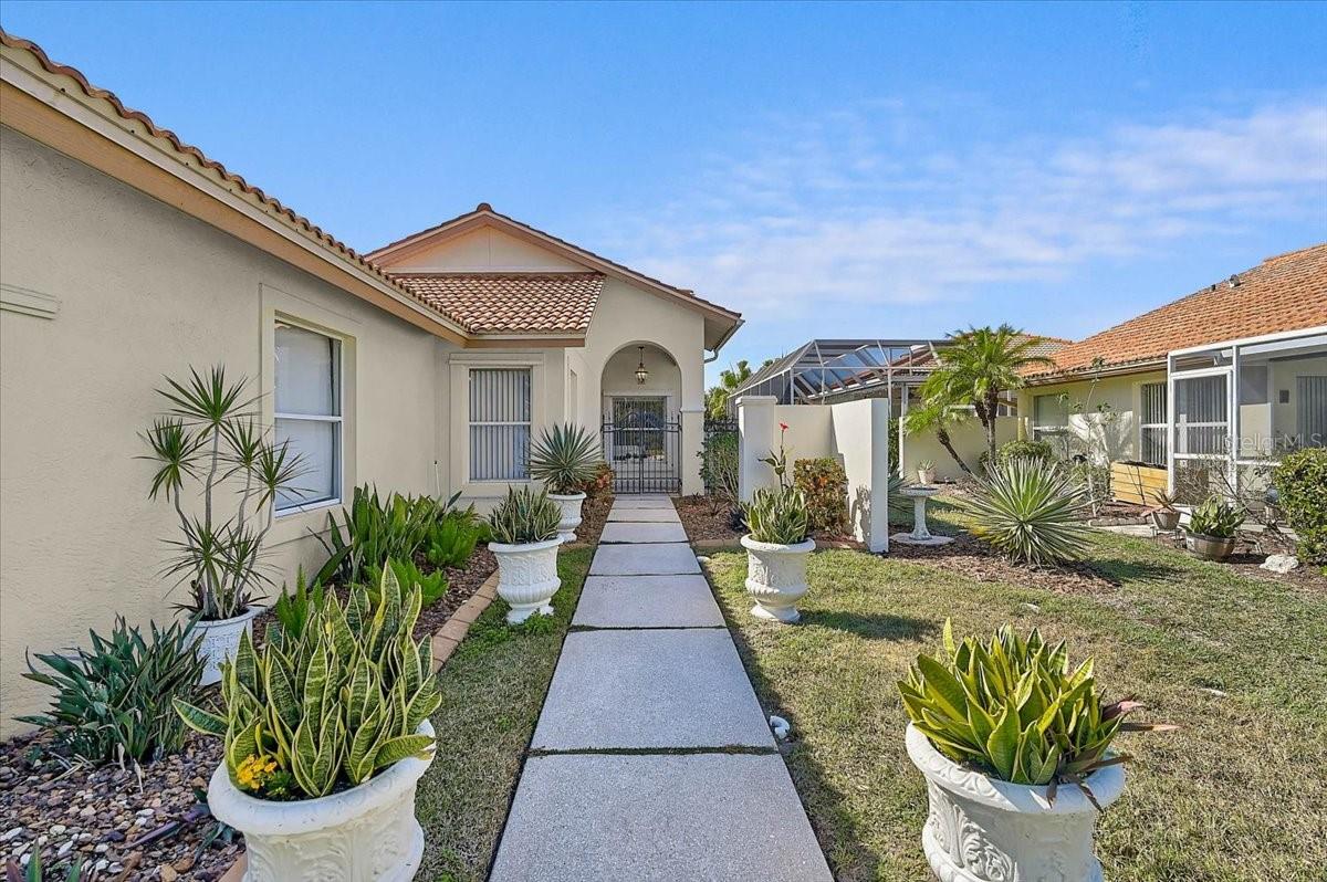 4640 PERIDIA BLVD E — photo 3