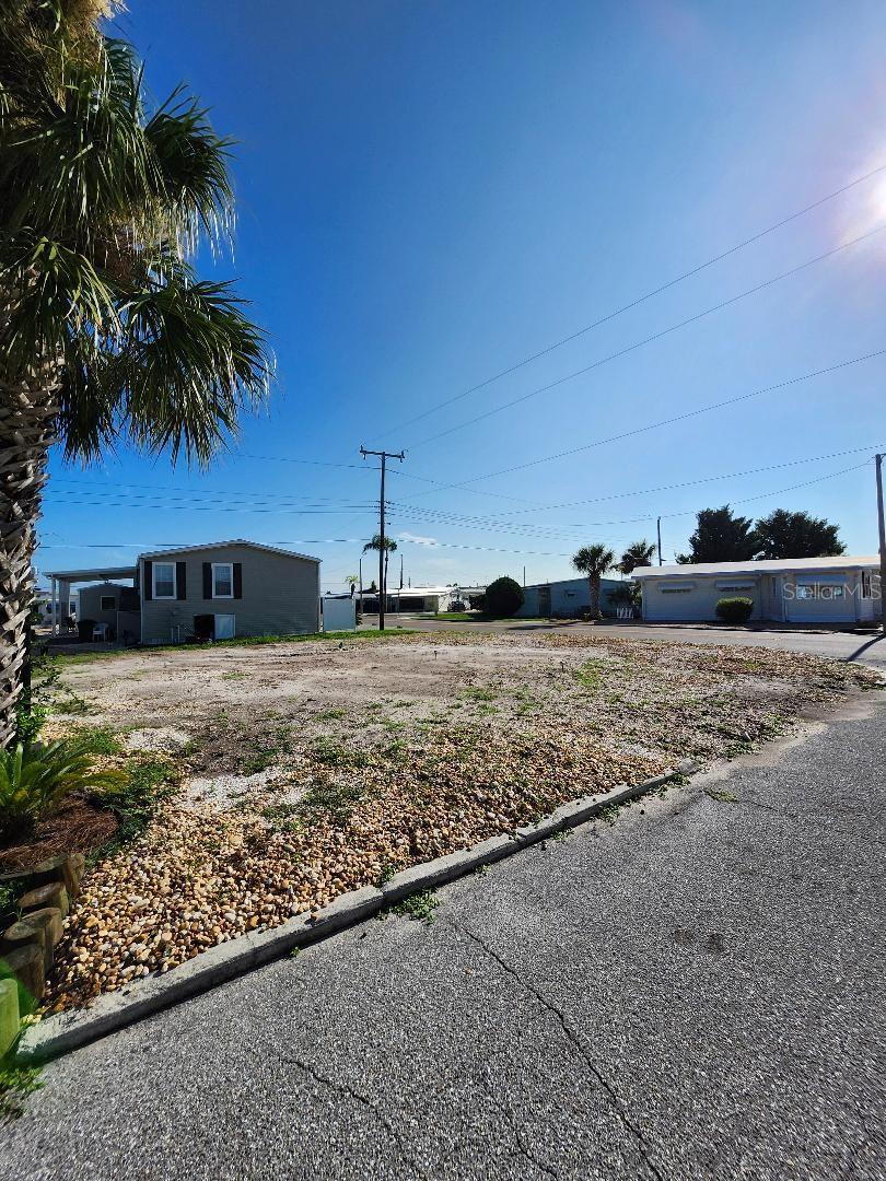 2203 ILLINOIS AVE — photo 3