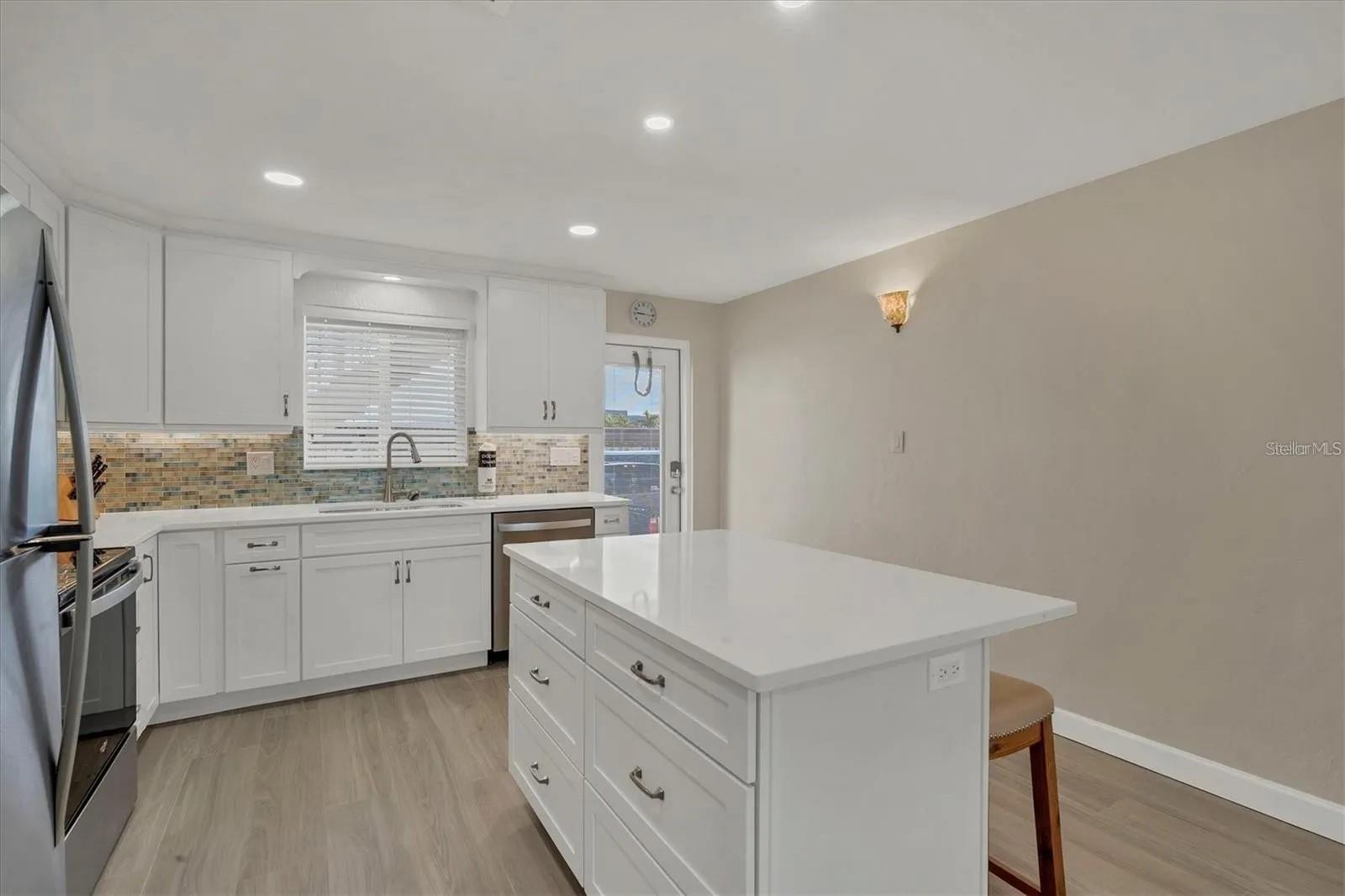 6006 MIDNIGHT PASS RD #36 — photo 12
