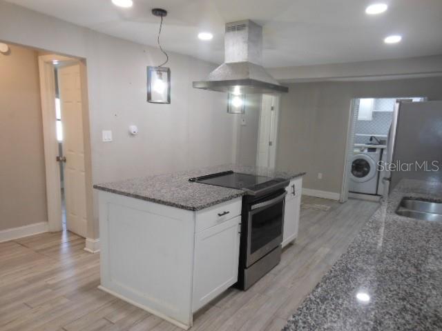 8421 N ORANGEVIEW AVE — photo 18