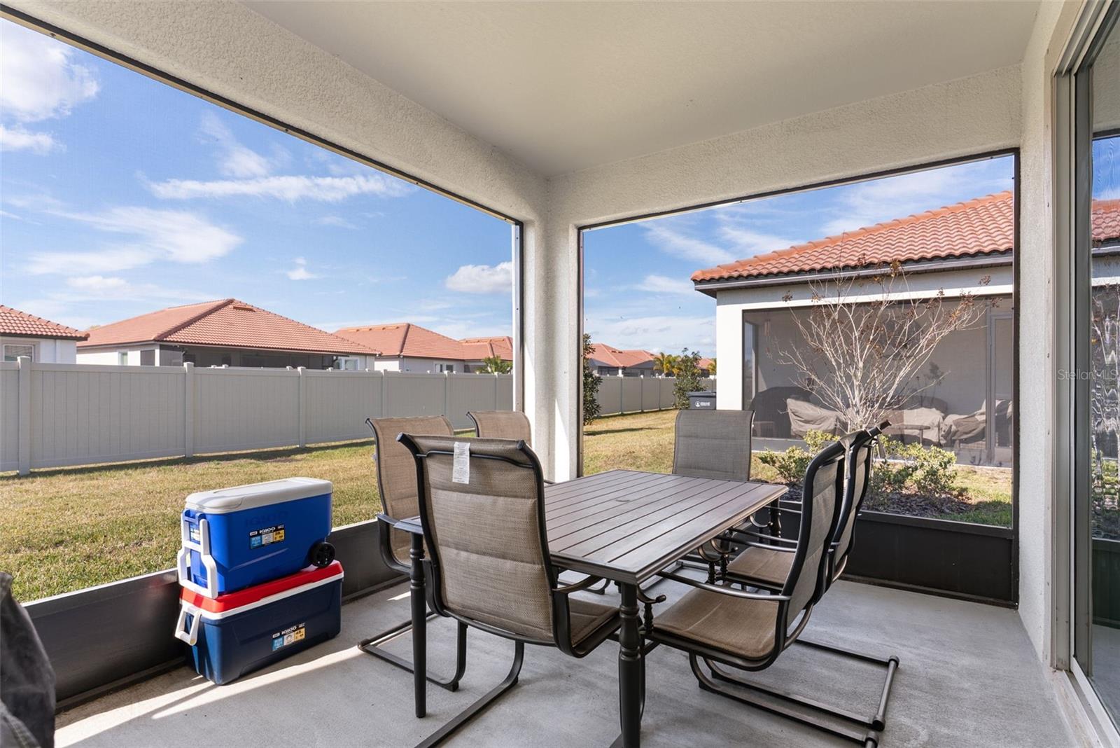 17335 HOLLY WELL AVE — photo 31
