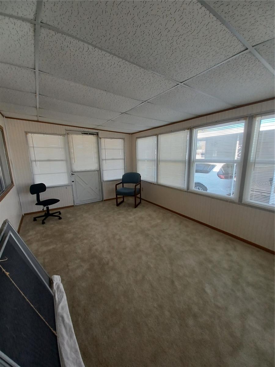34604 PETUNIA PL — photo 18