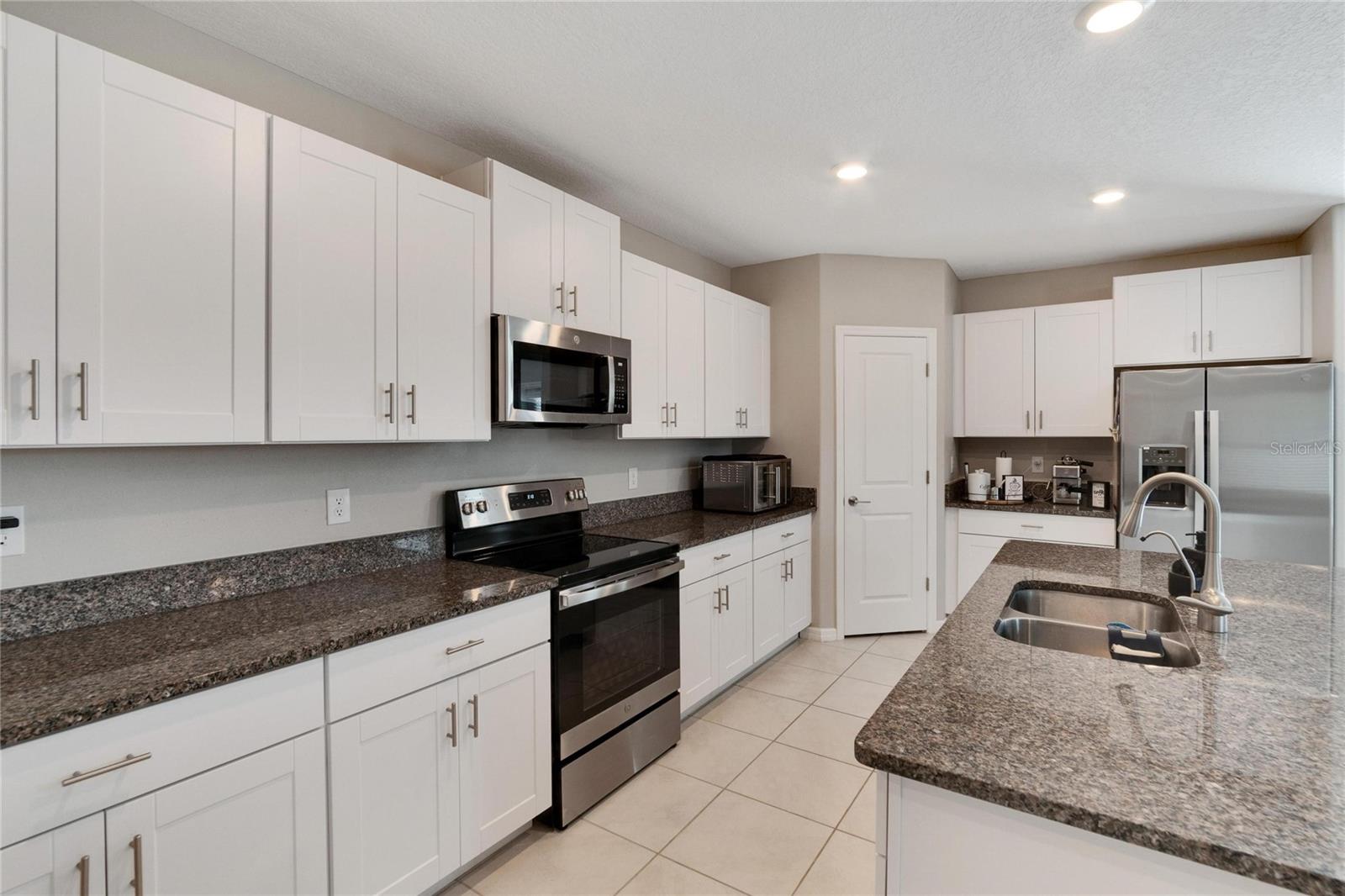 3107 OYSTER COVE ST — photo 34