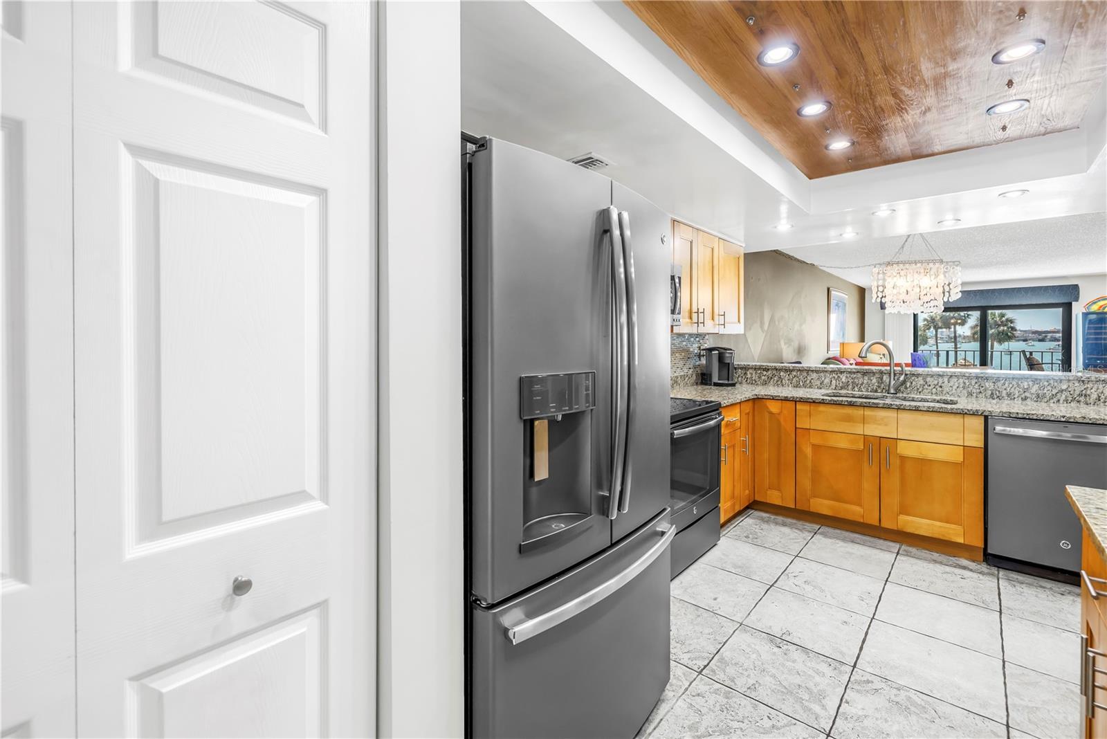 650 ISLAND WAY #204 — photo 54