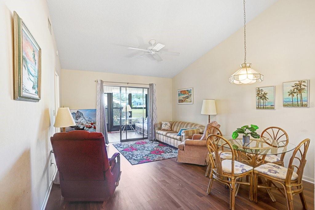 38429 COTTONWOOD PL — photo 5
